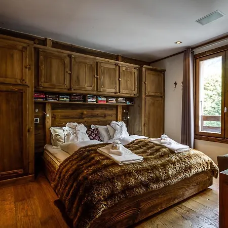 Apartment 360 *